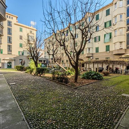 New And Functional Apartments Near The Metro Milão Exterior foto
